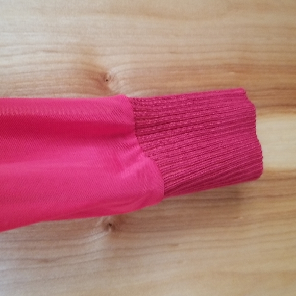 Almost Famous Women's Top - Picture 3 of 7